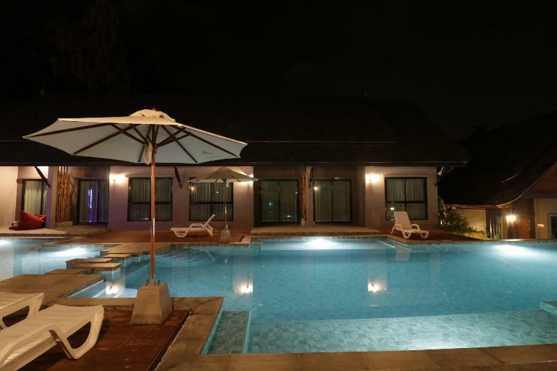 The Scene Cliff View Villas By Swiss-Belhotel Krabi Exterior photo